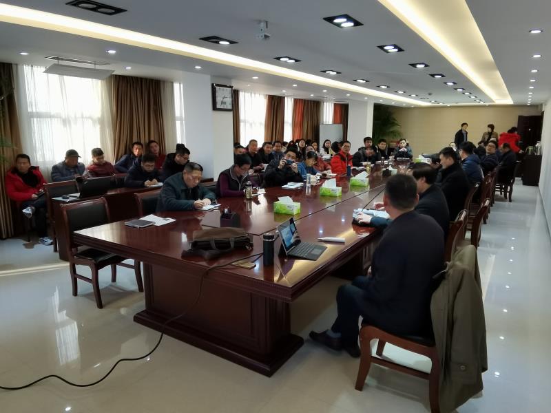 小平教授受邀到千亿体育(中国)官方网站做科技文本写作专题报告 小平教授受邀到千亿体育(中国)官方网站做科技文本写作专题报告